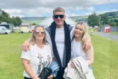 FANS-AT-UB40-FT.-ALI-CAMPBELL-IN-LLANGOLLEN-3