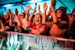 FANS-AT-UB40-FT.-ALI-CAMPBELL-IN-LLANGOLLEN-5