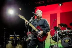 UB40-FT.-ALI-CAMPBELL-HEADLINES-LLANGOLLEN-PAVILION-2