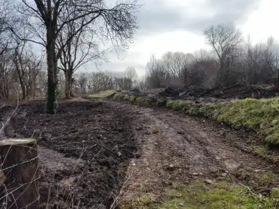 5. Follow the right-hand bank