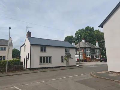 7. Walk up the lane to the left of the White Horse
