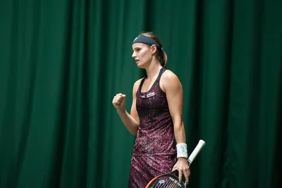 Greet Minnen clenching her fist during a match